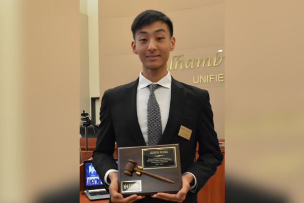 Justin Wang, AHS Class of 2024 graduate and AUSD’s former student board member, is now a student at UC Berkeley where he continues to seek leadership opportunities and find ways to make a positive impact on his community.