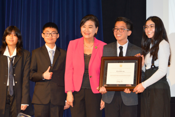 Congresswoman Judy Chu celebrated the 2nd place win of these MKHS students. (From left to right: Athicha Chanpradub, Evan Lau, Representative Chu, Drexel Ngo, and Alina Ramos.)